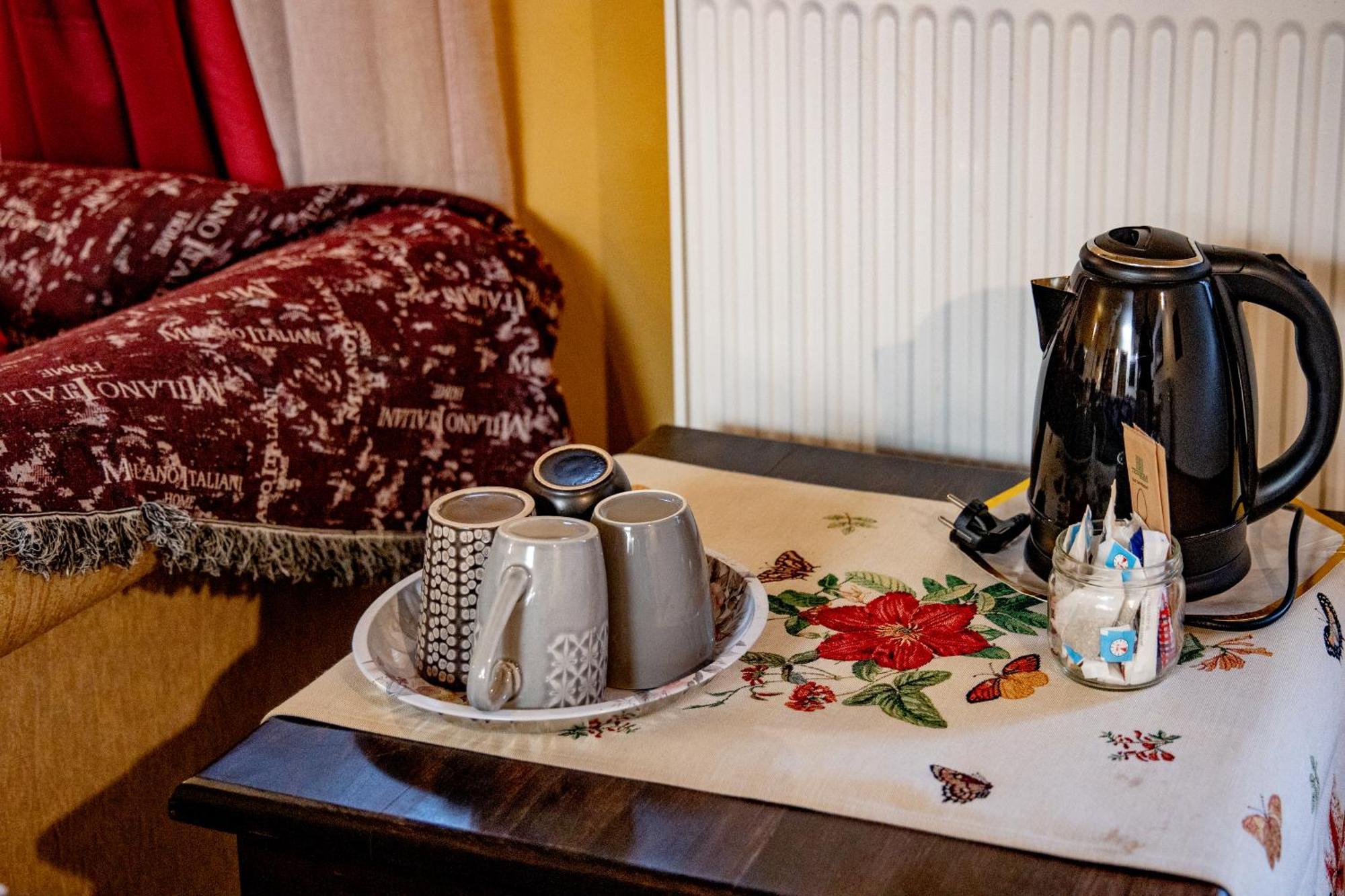Arktouros Hotel Monodendri Eksteriør billede